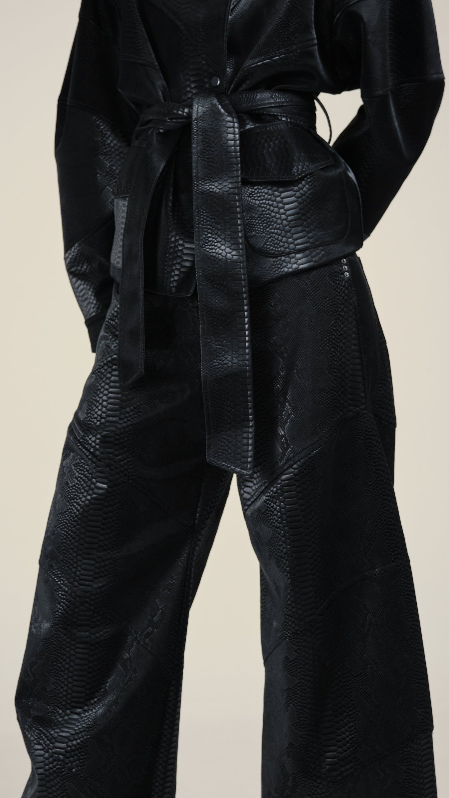 María Pantalón Pitón Negro