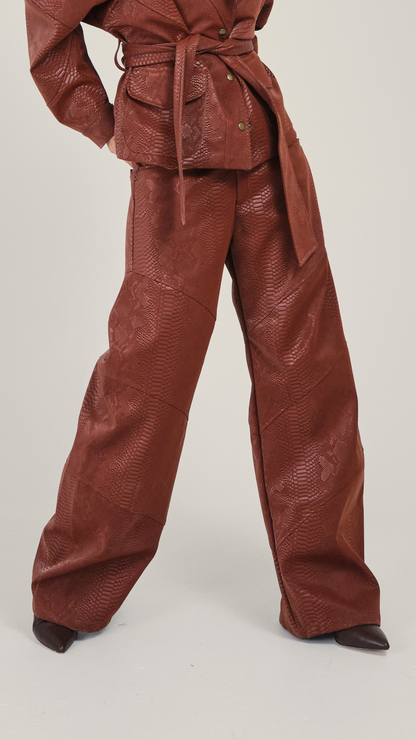 María Pantalón Pitón Vinotinto