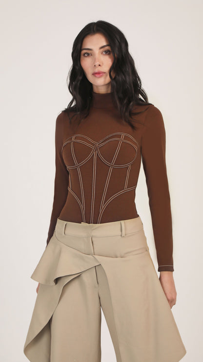 Carmen Body Cuello Alto Marrón